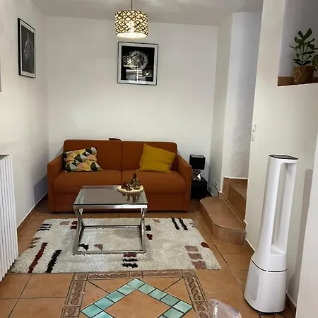 Nid Douillet A Appartement *